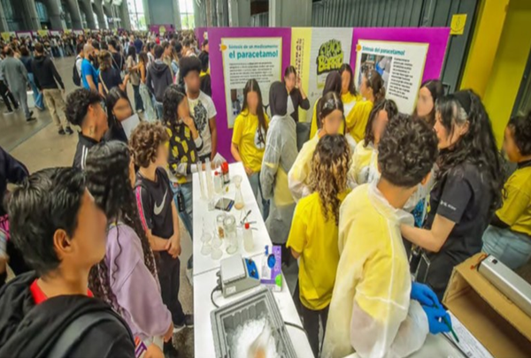 El Instituto San Cristóbal de los Ángeles impulsa el amor a la ciencia de los alumnos.